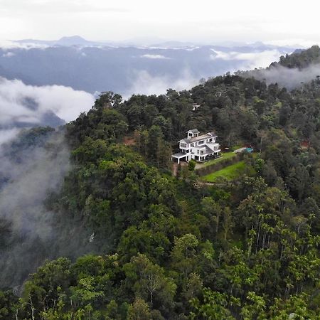 Chateau Woods Kalpetta Εξωτερικό φωτογραφία